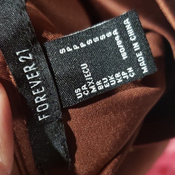 FOREVER 21 Spaghetti Strap Crop NWT - Picture 6 of 8